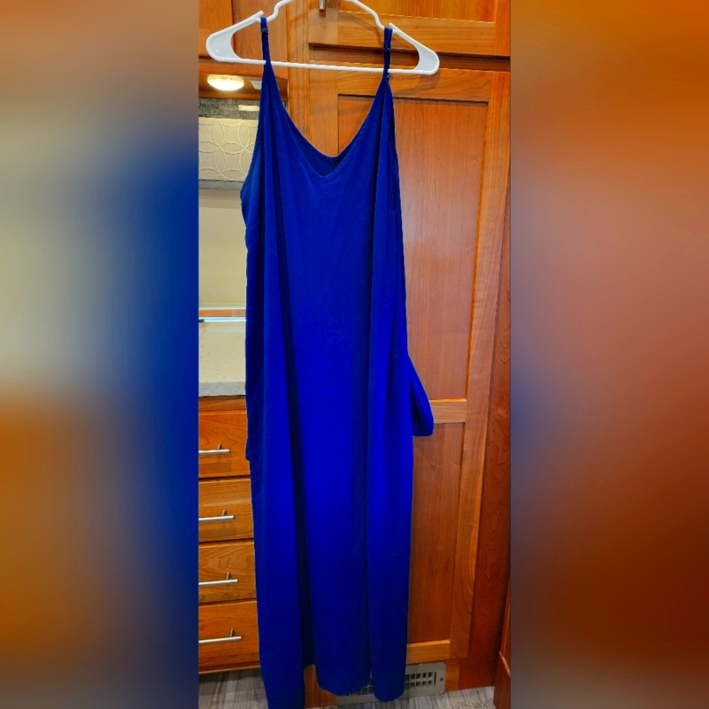 City Chic Maxi Dress with pockets.